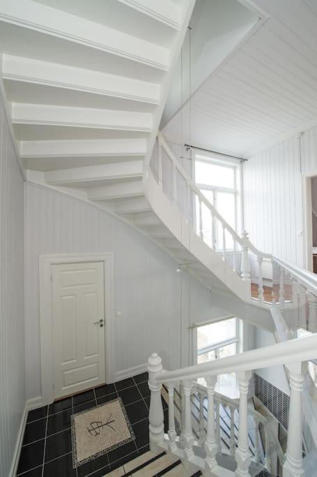 Enter Tromso - Exclusive 4 Bedroom Villa Ngoại thất bức ảnh